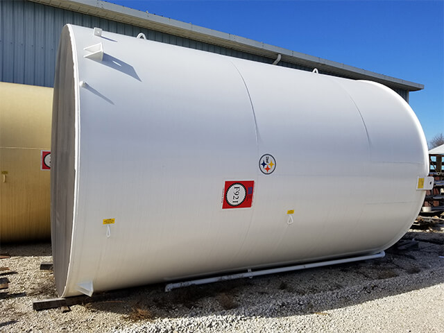 10000 GAL DOUBLE WALL VERTICAL TANK